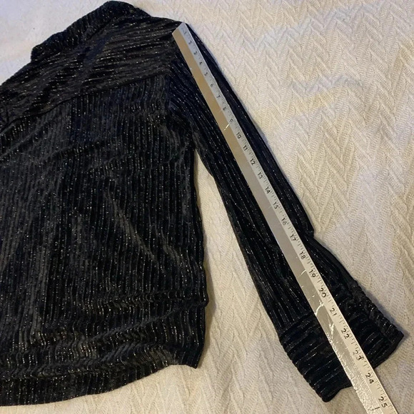 House of Harlow 1960 Velvet Burnout Striped Top  Black Sz M Metallic Threading - Picture 12 of 13